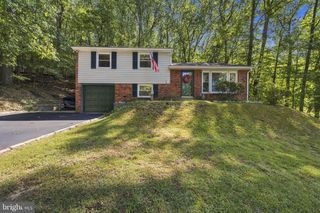 514 FOREST RD, Wayne, PA 19087