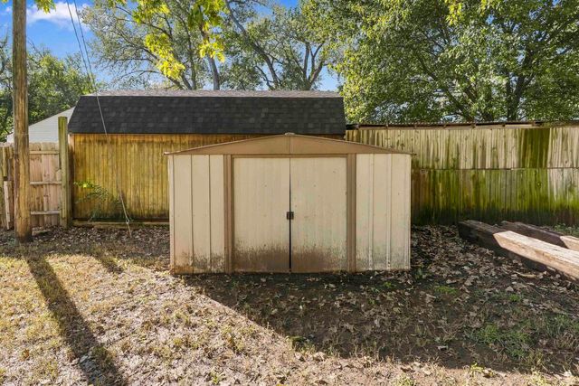 3460 Dempsey Road, Manhattan, KS 66502