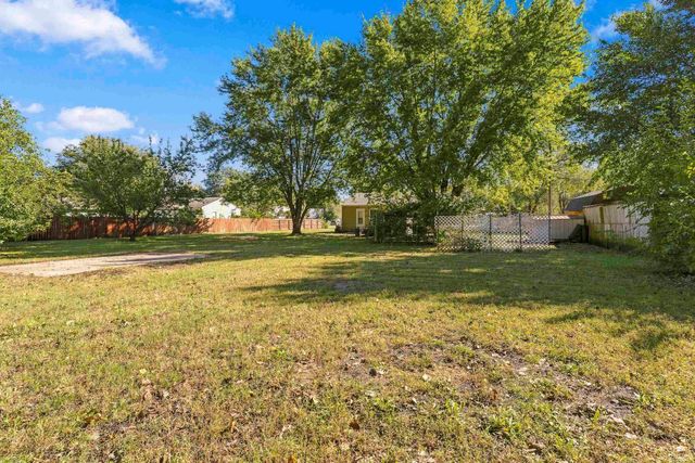 3460 Dempsey Road, Manhattan, KS 66502