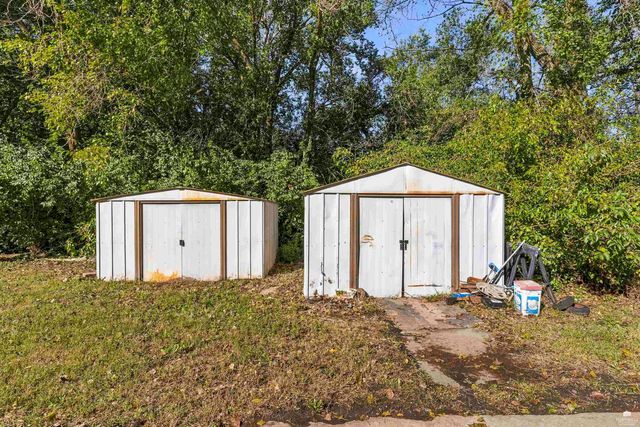 3460 Dempsey Road, Manhattan, KS 66502