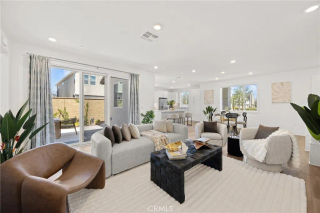 201 Longspur Dr, Irvine, CA 92618