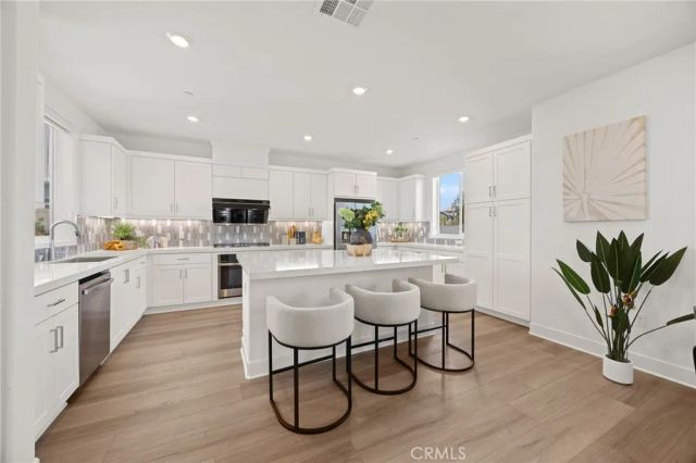 201 Longspur Dr, Irvine, CA 92618