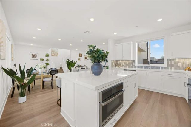 201 Longspur Dr, Irvine, CA 92618