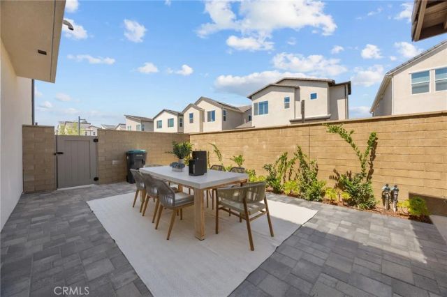 201 Longspur Dr, Irvine, CA 92618