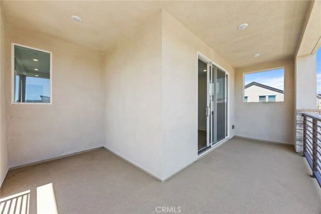 201 Longspur Dr, Irvine, CA 92618