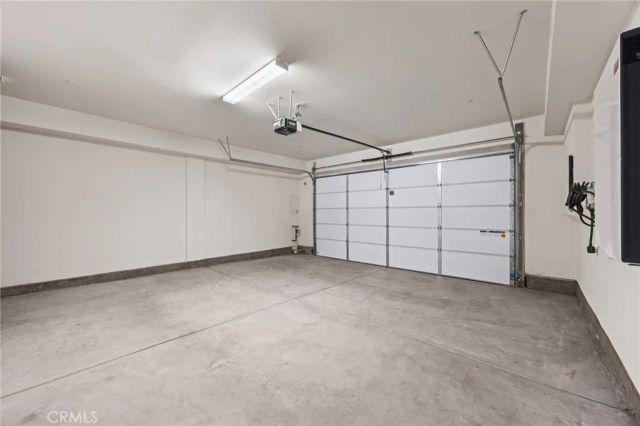 201 Longspur Dr, Irvine, CA 92618