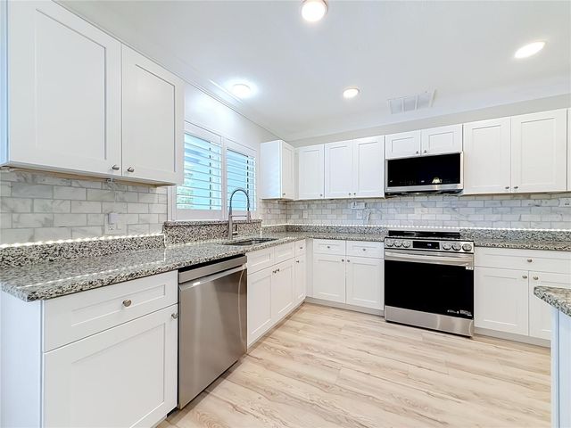 8270 30TH AVENUE N, St Petersburg, FL 33710