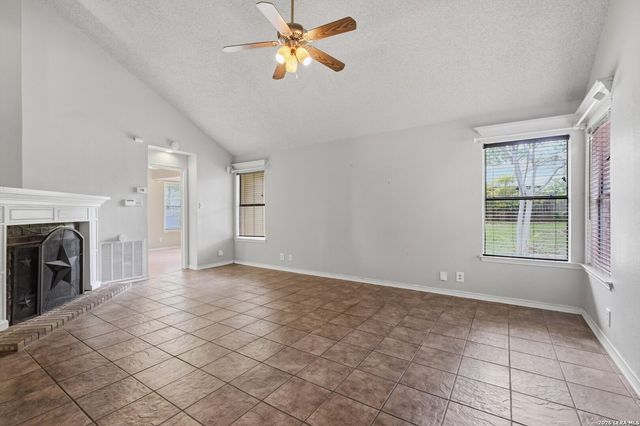 6302 Scrub Jay, San Antonio, TX 78240