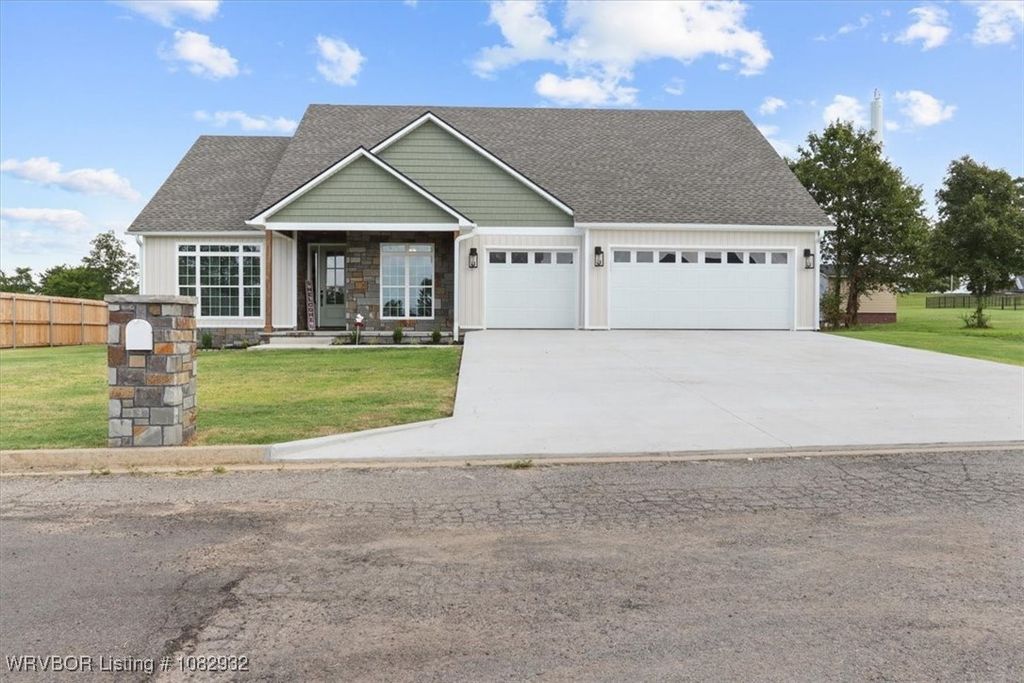 33914 El Dorado Court, Wister, OK 74966