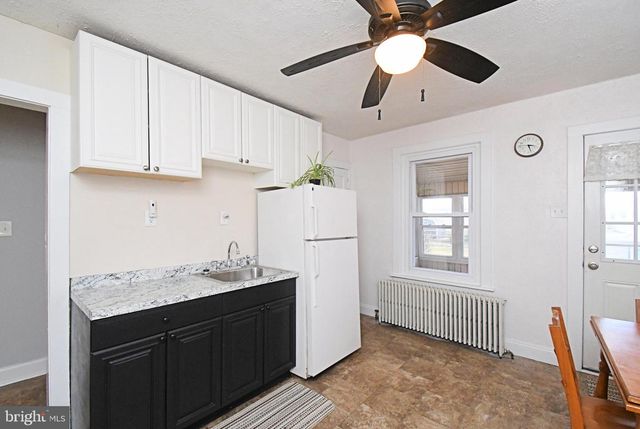 20 E HOWARD ST, Stowe, PA 19464