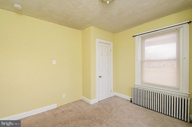 20 E HOWARD ST, Stowe, PA 19464