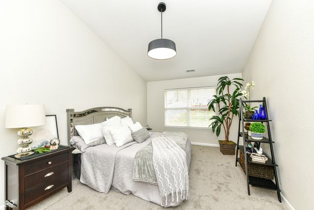 11761 Sand Creek Boulevard, Fishers, IN 46037