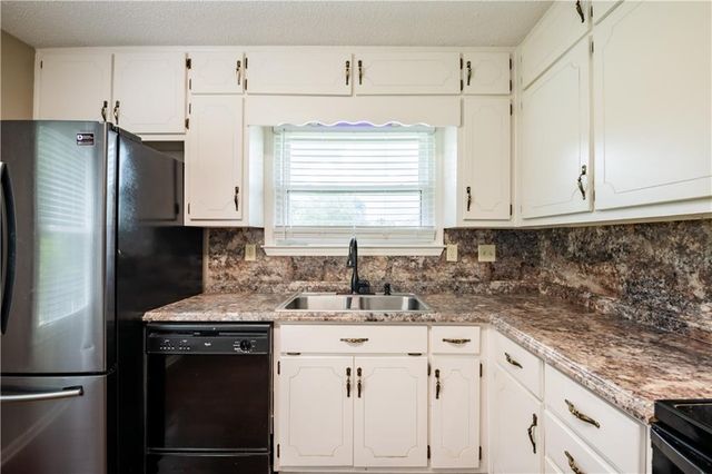 11058 Hunters Lane, Hampton, GA 30228