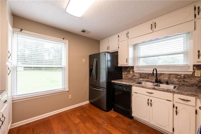 11058 Hunters Lane, Hampton, GA 30228