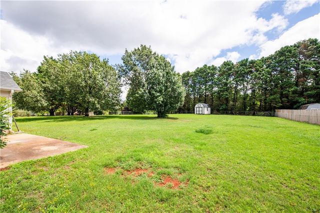 11058 Hunters Lane, Hampton, GA 30228