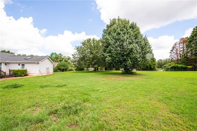 11058 Hunters Lane, Hampton, GA 30228