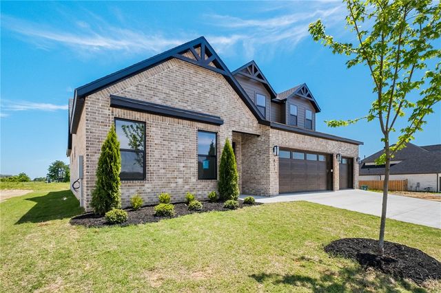 431 Silverview Avenue, Centerton, AR 72719