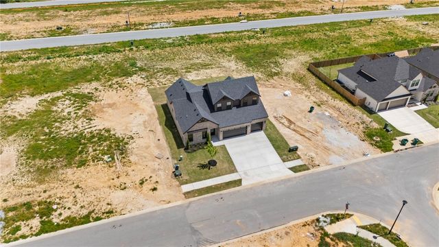 431 Silverview Avenue, Centerton, AR 72719
