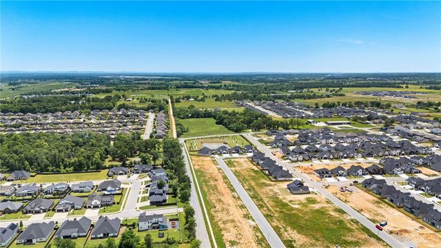 431 Silverview Avenue, Centerton, AR 72719