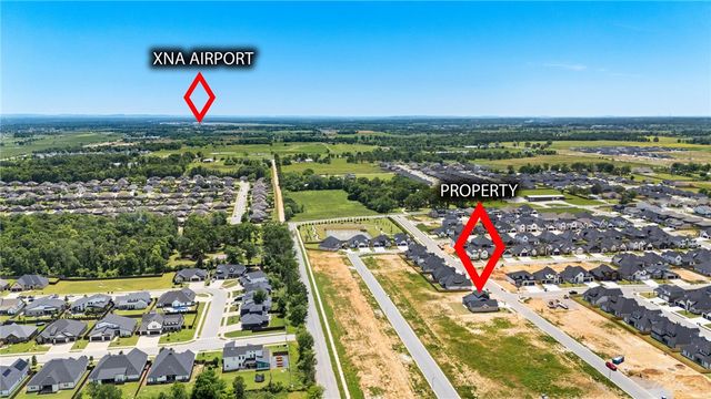 431 Silverview Avenue, Centerton, AR 72719