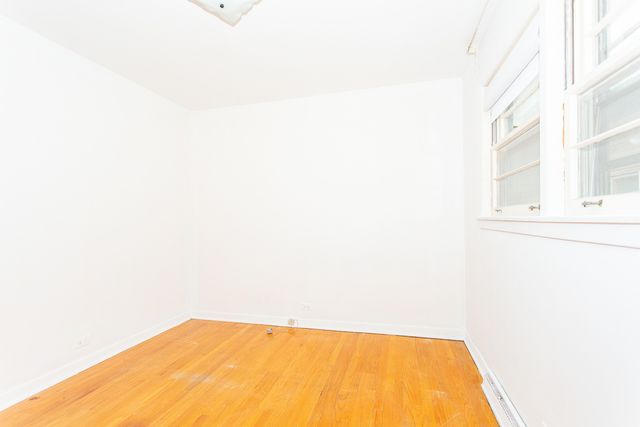 7407 N California Avenue, Chicago, IL 60645