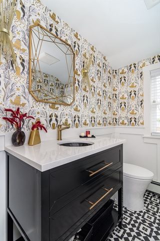 48 Wethersfield Rd, Natick, MA 01760