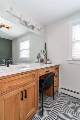 48 Wethersfield Rd, Natick, MA 01760