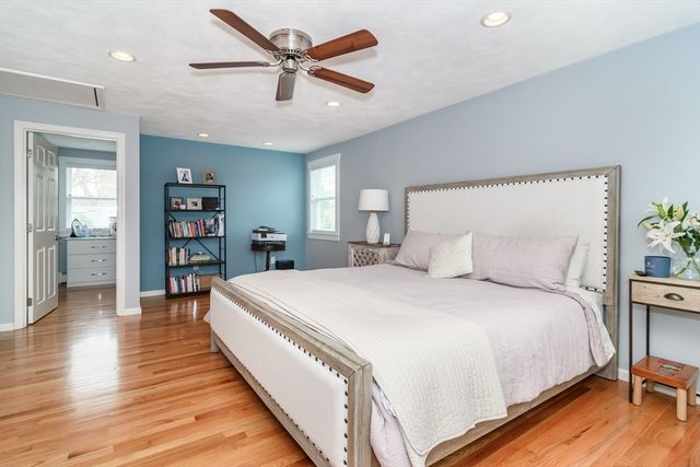 48 Wethersfield Rd, Natick, MA 01760