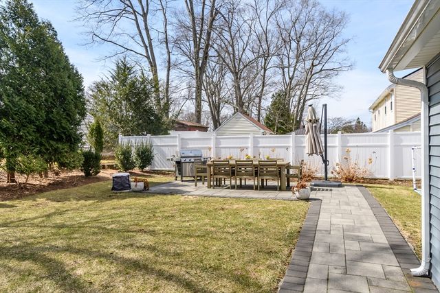 48 Wethersfield Rd, Natick, MA 01760