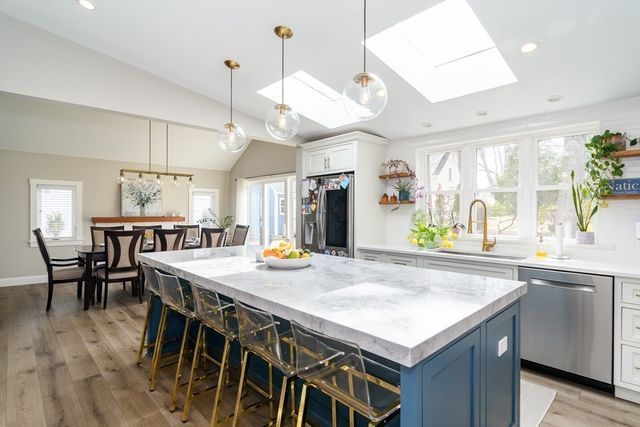 48 Wethersfield Rd, Natick, MA 01760