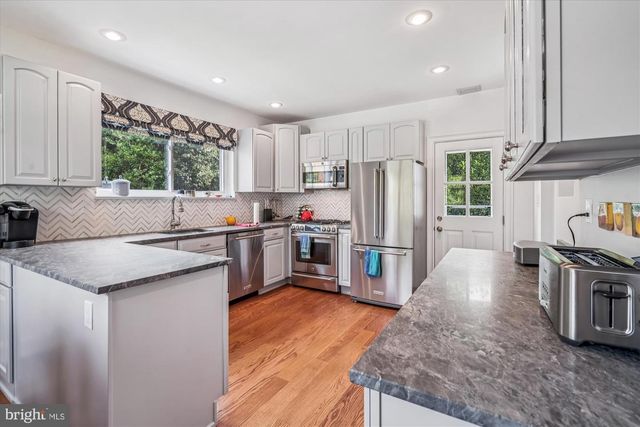 407 LANARK WAY, Silver Spring, MD 20901