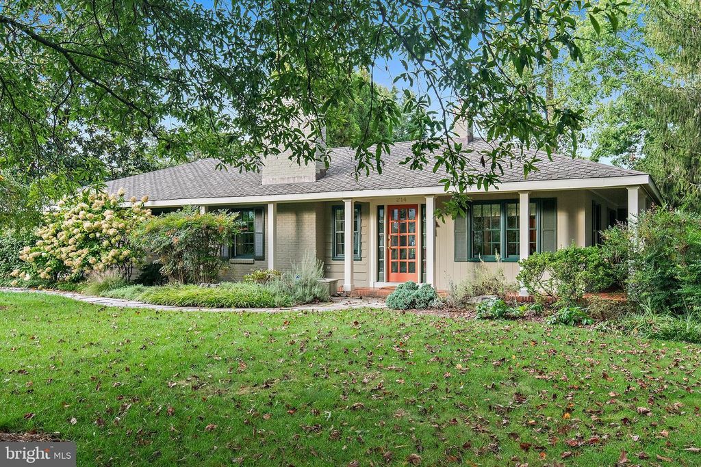 214 WARDOUR DR, Annapolis, MD 21401