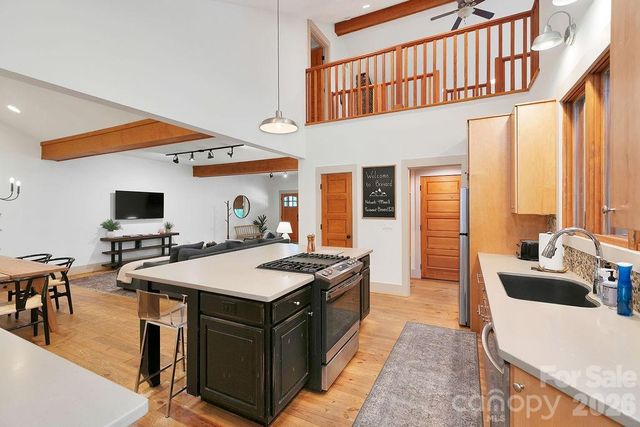 49 Miner Street, Brevard, NC 28712