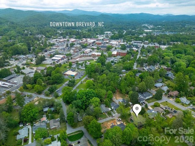 49 Miner Street, Brevard, NC 28712
