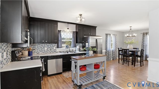 7232 Walnut Grove Dr, Mechanicsville, VA 23111