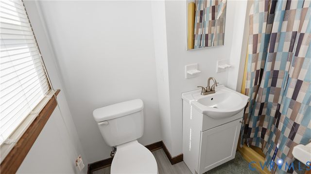 7232 Walnut Grove Dr, Mechanicsville, VA 23111