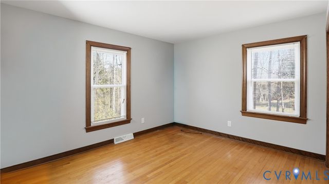 7232 Walnut Grove Dr, Mechanicsville, VA 23111