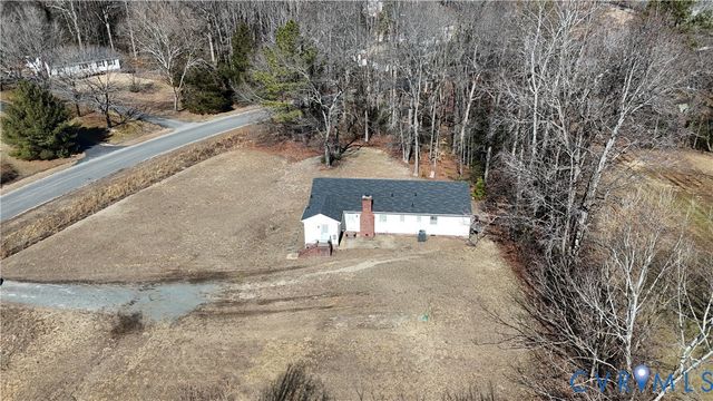 7232 Walnut Grove Dr, Mechanicsville, VA 23111