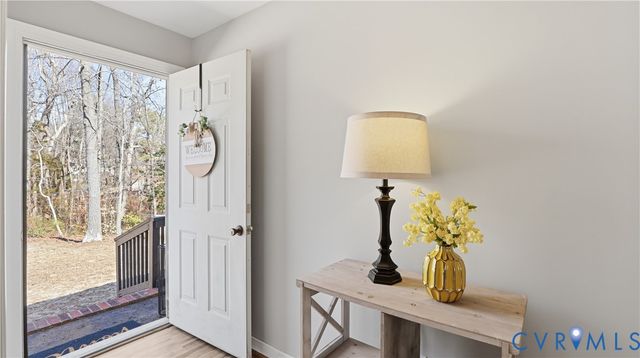 7232 Walnut Grove Dr, Mechanicsville, VA 23111