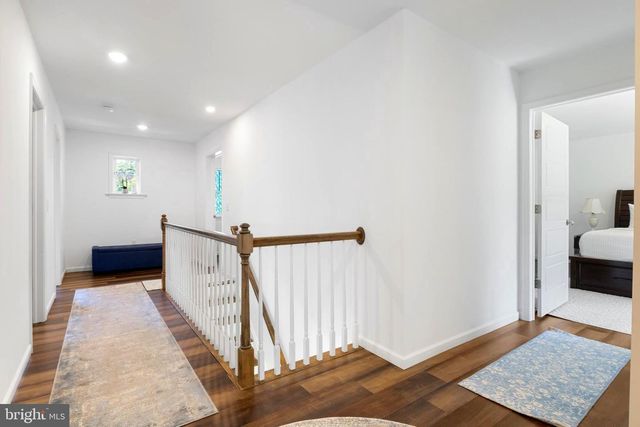645 N PIER DR, Lancaster, PA 17603