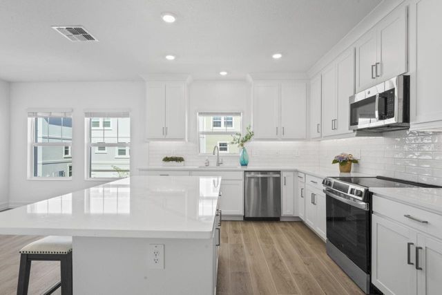 28436 GRASSLAND RANCH LANE, Wesley Chapel, FL 33543