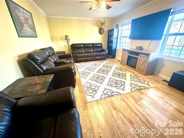 386 Groves Road, Union Mills, NC 28167