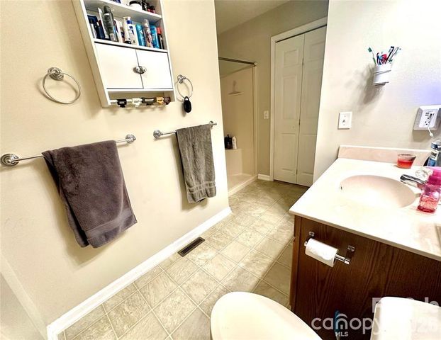 386 Groves Road, Union Mills, NC 28167