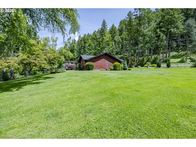 40211 DEERHORN Rd, Springfield, OR 97478
