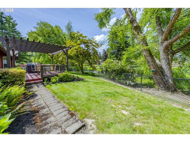 40211 DEERHORN Rd, Springfield, OR 97478