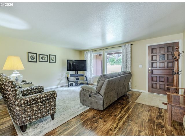 40211 DEERHORN Rd, Springfield, OR 97478