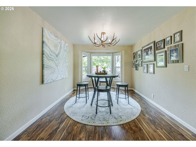 40211 DEERHORN Rd, Springfield, OR 97478