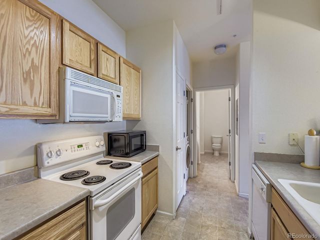5255 Memphis Street 307, Denver, CO 80239