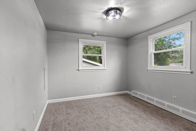 2389 HAMPTON AVENUE, Green Bay, WI 54311