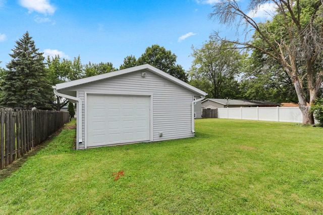 2389 HAMPTON AVENUE, Green Bay, WI 54311